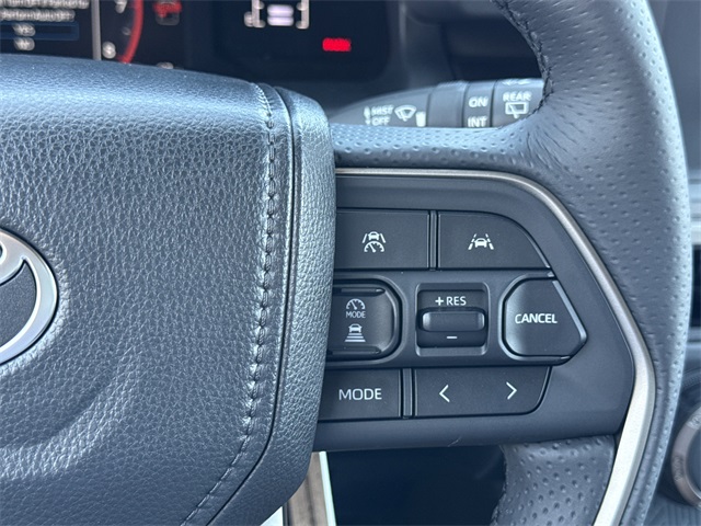2025 Toyota 4Runner SR5 photo 19