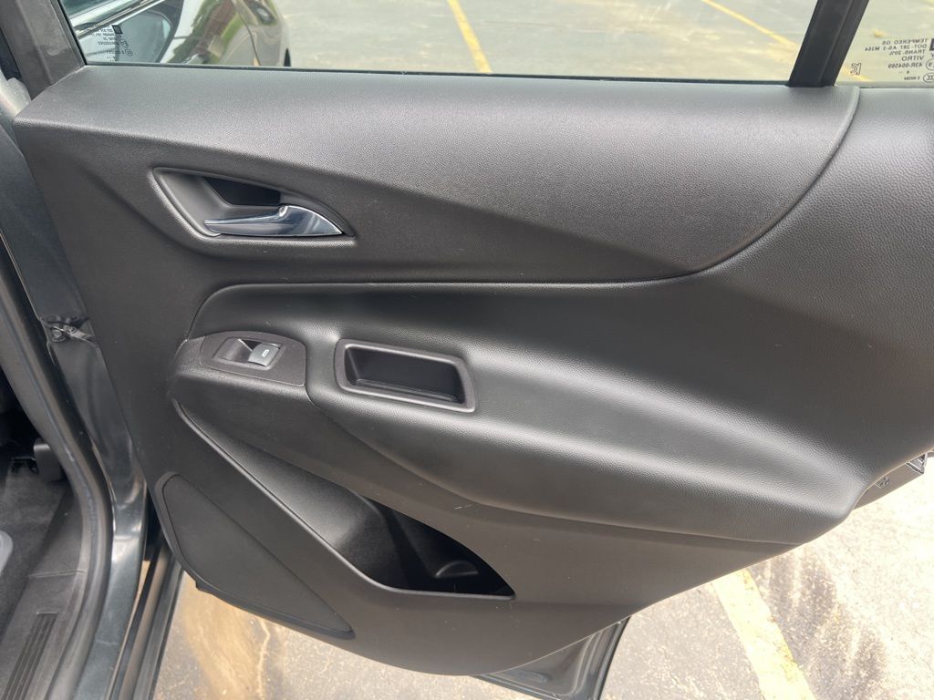2019 Chevrolet Equinox LT photo 10