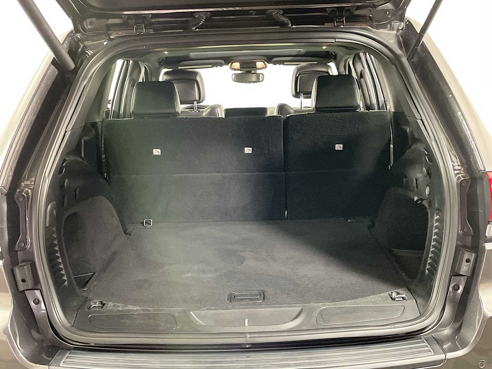 2019 Jeep Grand Cherokee Altitude photo 24