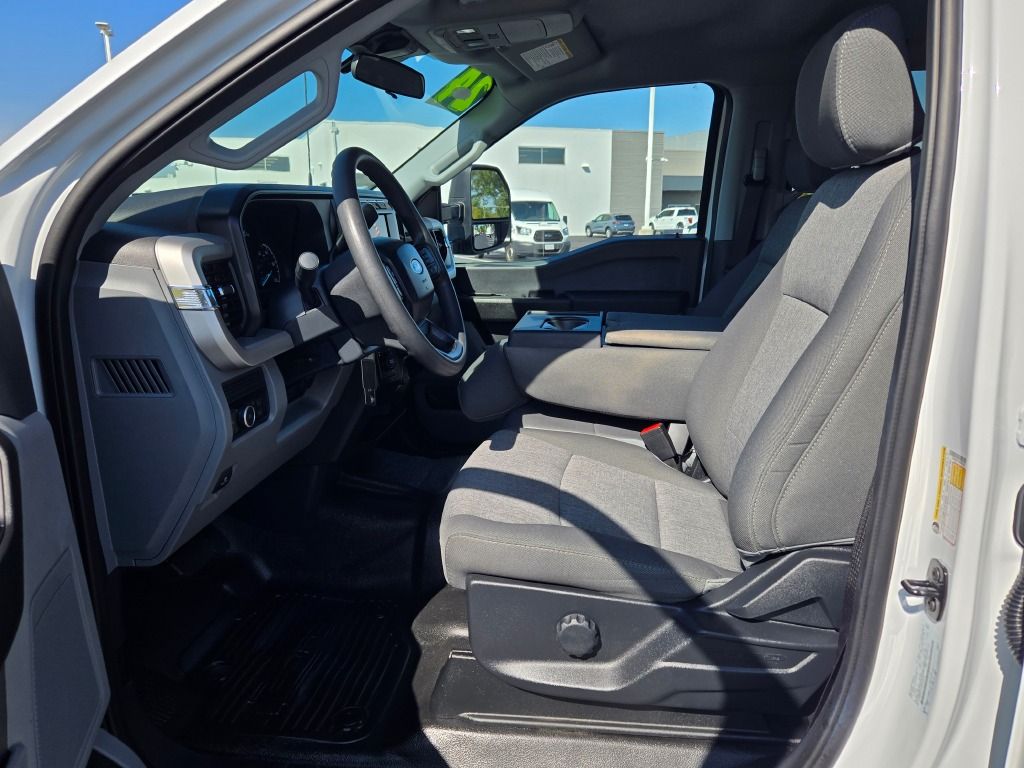 2024 Ford F-350 XL photo 18
