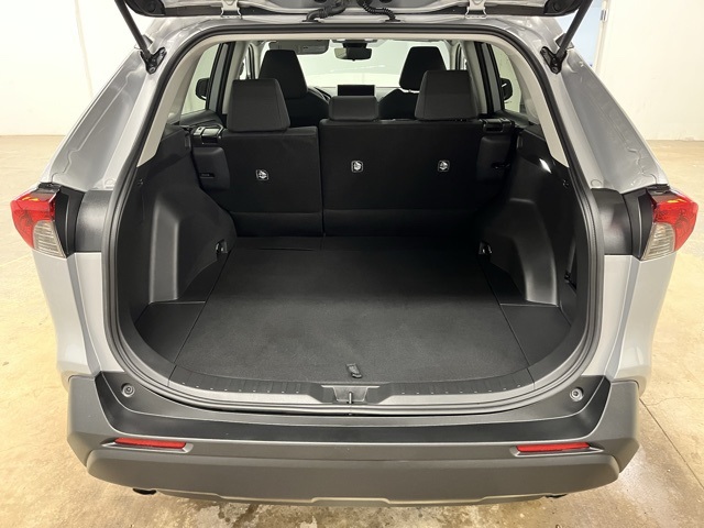 2024 Toyota RAV4 LE photo 19