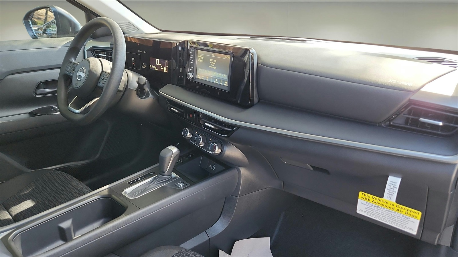 2025 Nissan Kicks Play S photo 19