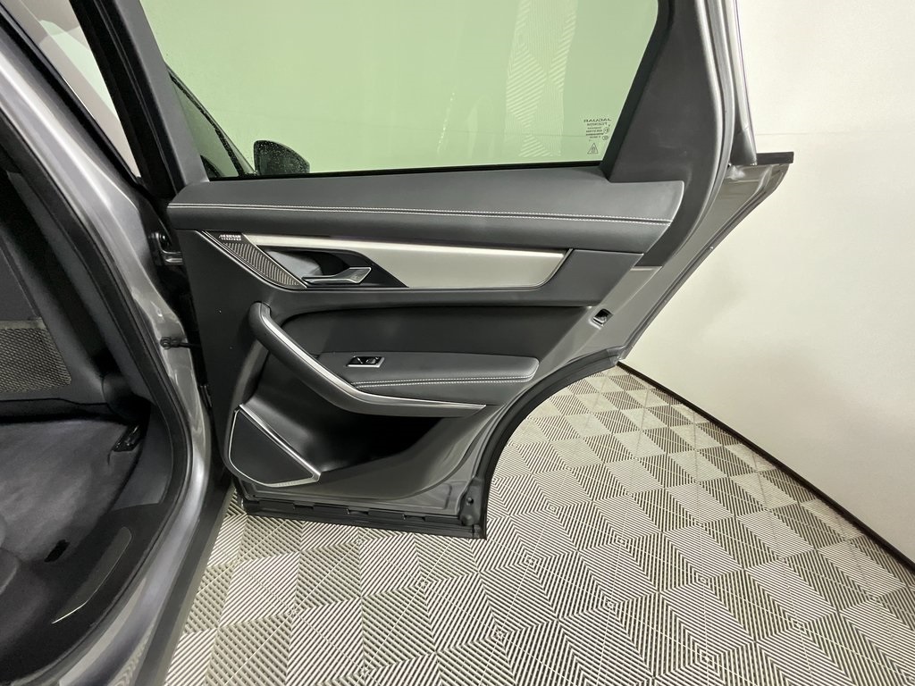View 25