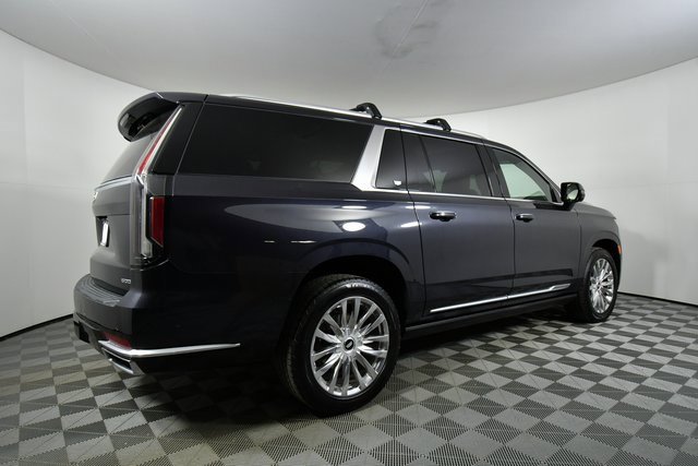 2022 Cadillac Escalade ESV Premium Luxury photo 4