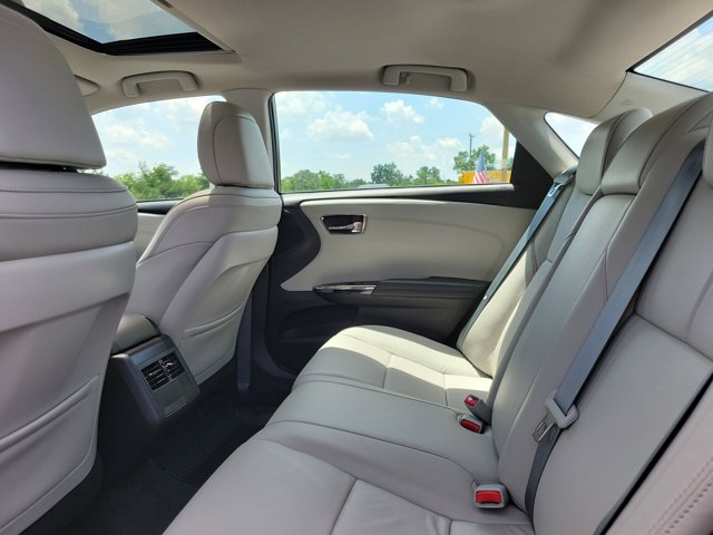 2018 Toyota Avalon XLE Premium photo 11