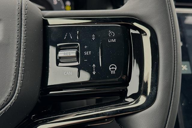2025 Land Rover Range Rover Velar SE photo 24