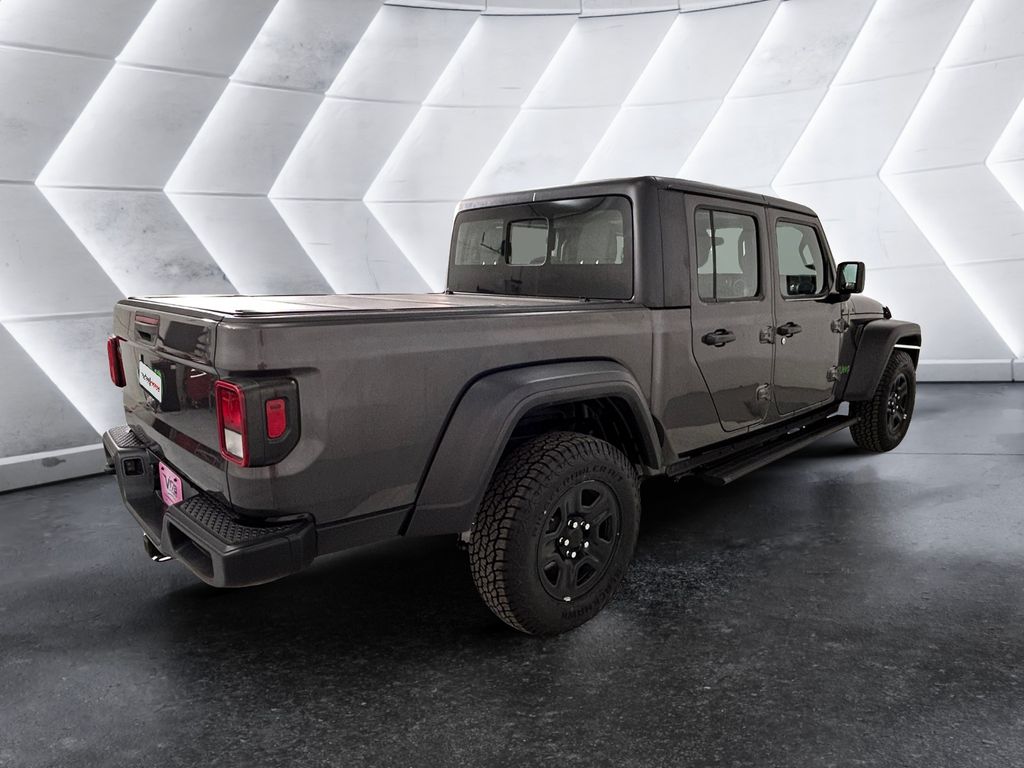 2021 Jeep Gladiator Sport photo 4
