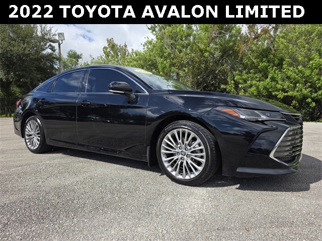 2022 Toyota Avalon Limited's photo