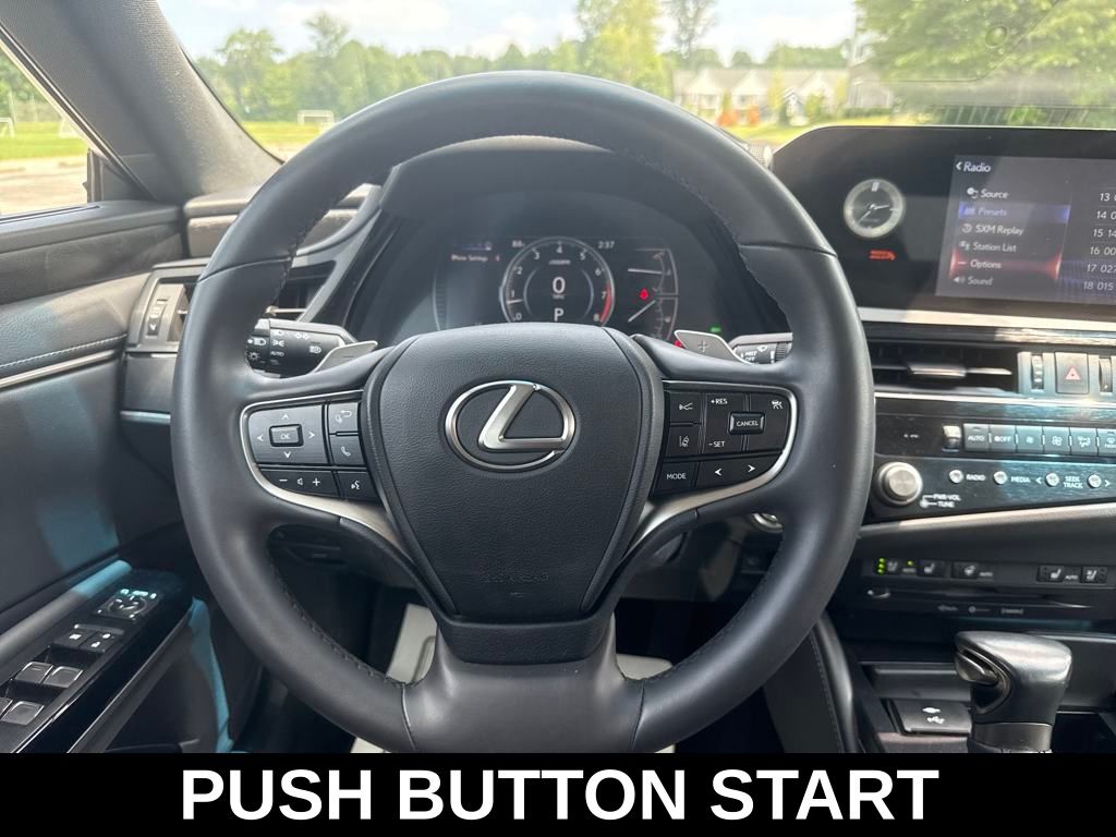 2022 Lexus ES 350 photo 12