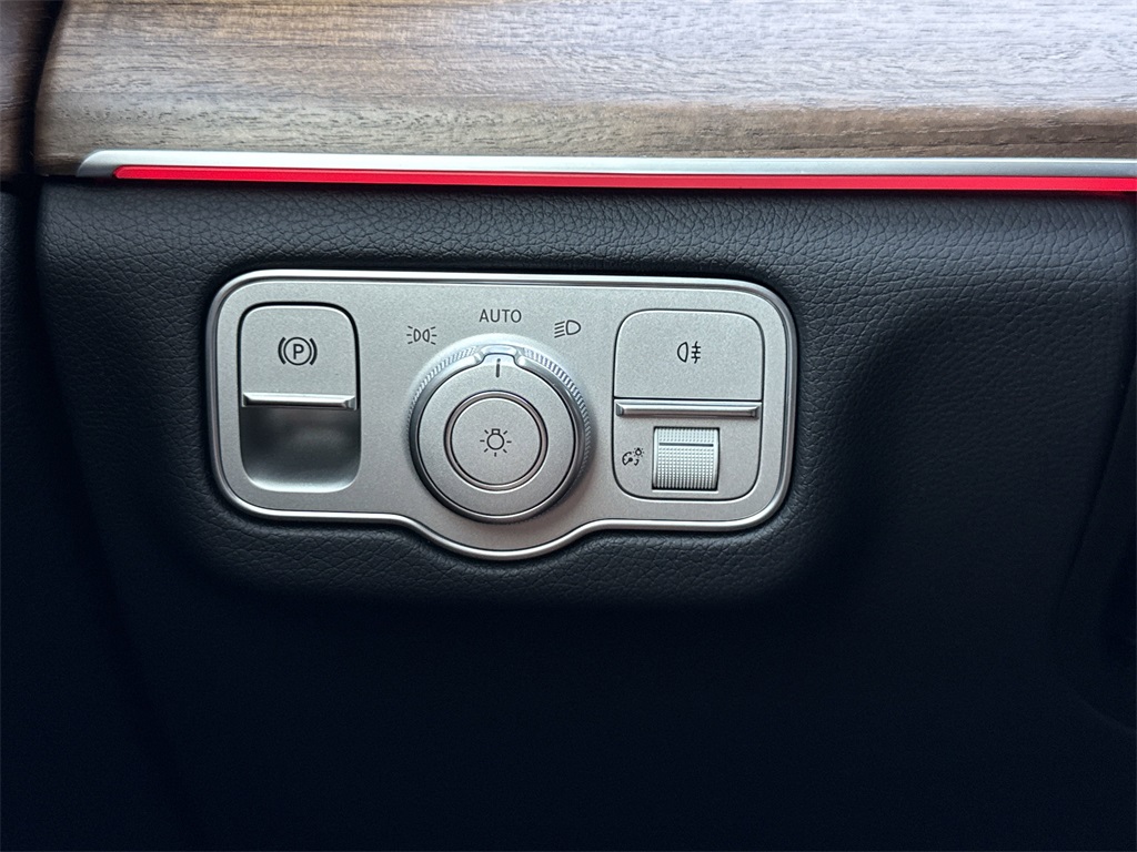 2025 Mercedes Benz GLS 450 4MATIC photo 33