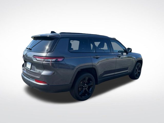 2023 Jeep Grand Cherokee Altitude photo 2