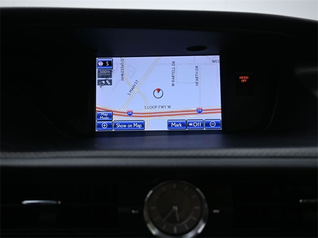 2013 Lexus ES 300h photo 4