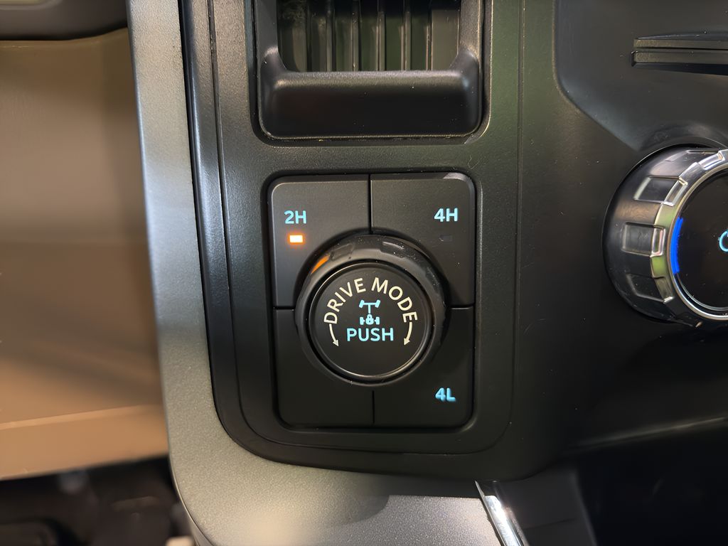 2022 Ford F-150 XLT photo 14