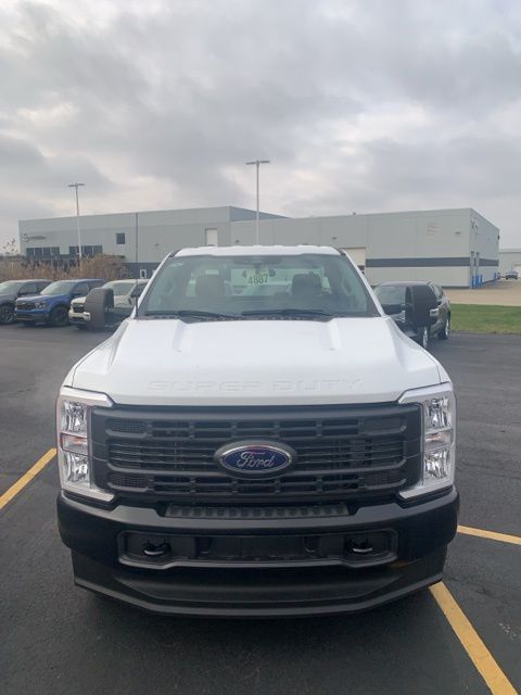 2024 Ford F-350 XL photo 3