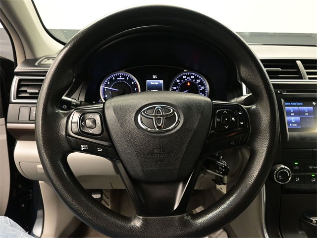 2016 Toyota Camry LE photo 26