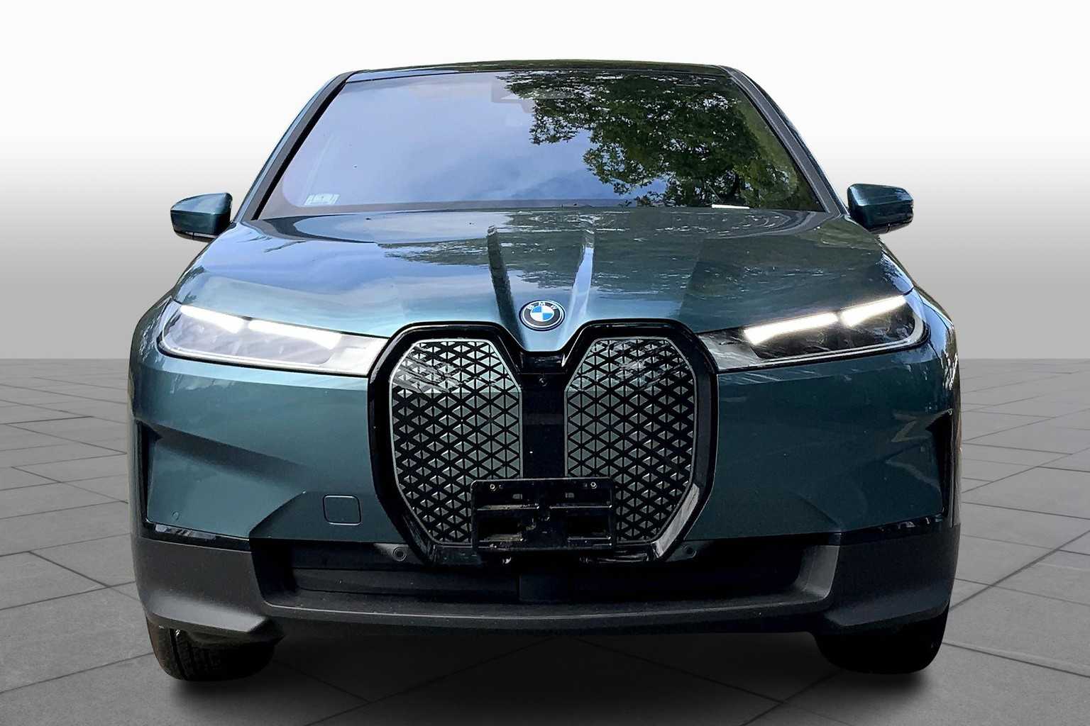 2025 Bmw iX photo 3