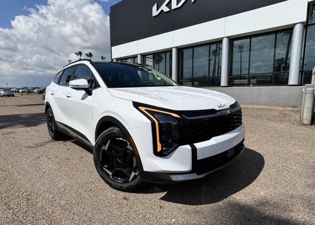 2026 Kia Sportage EX's photo