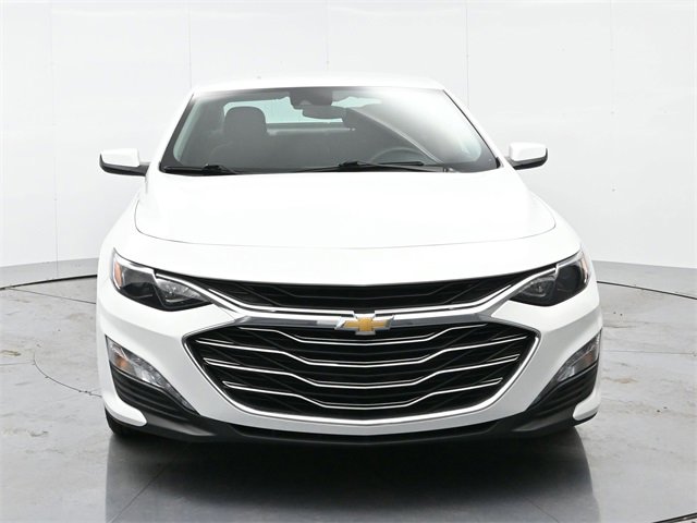 2024 Chevrolet Malibu 1LT photo 2