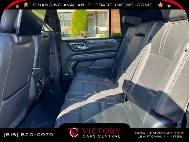 2021 Chevrolet Suburban RST photo 14