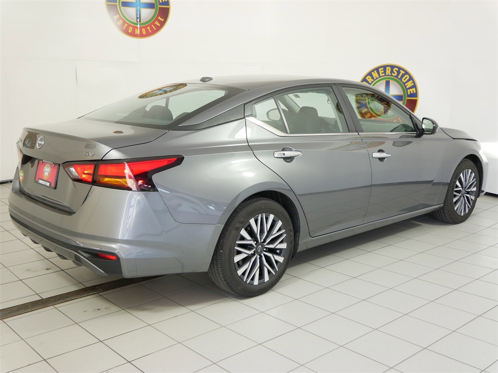 2024 Nissan Altima 2.5 SV photo 3