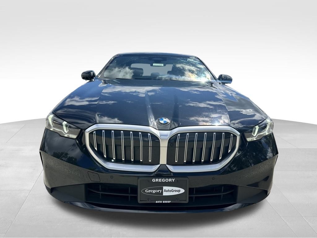 2024 Bmw 530i xDrive photo 2