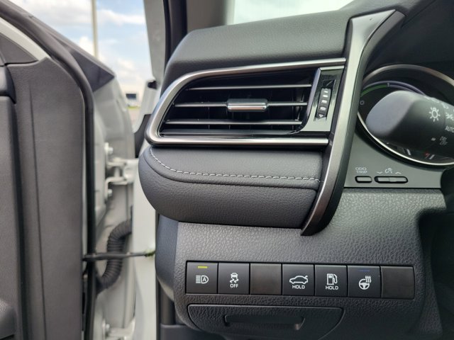 2022 Toyota Camry XSE photo 19