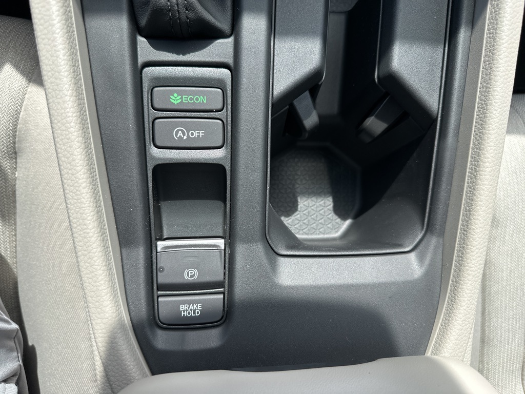 2025 Honda Accord LX photo 24