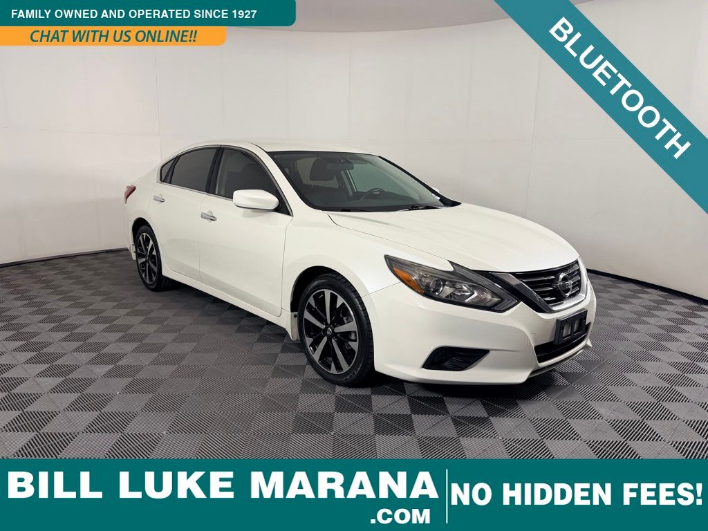 2018 Nissan Altima SR's photo