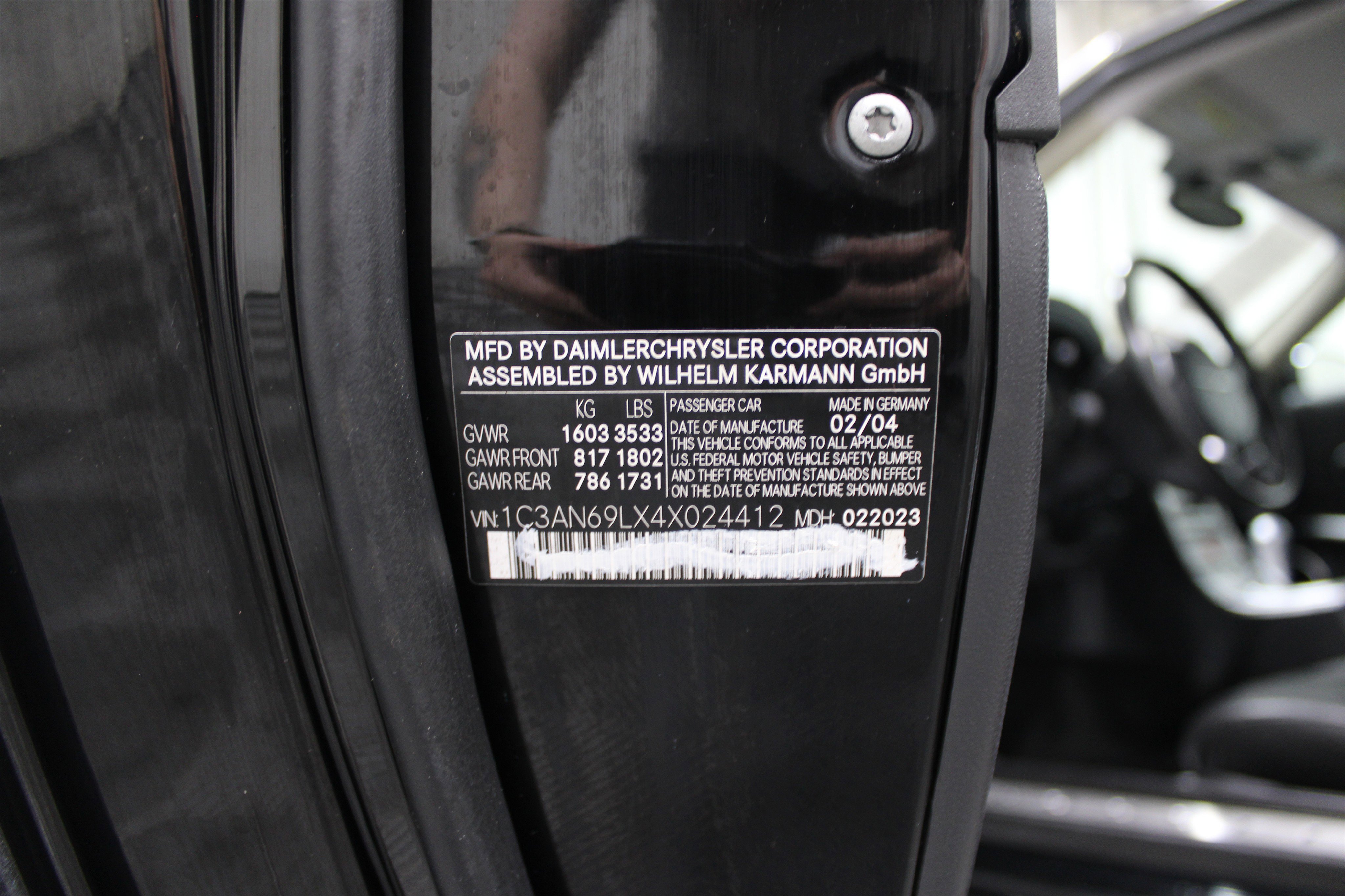 2004 Chrysler Crossfire Base photo 4