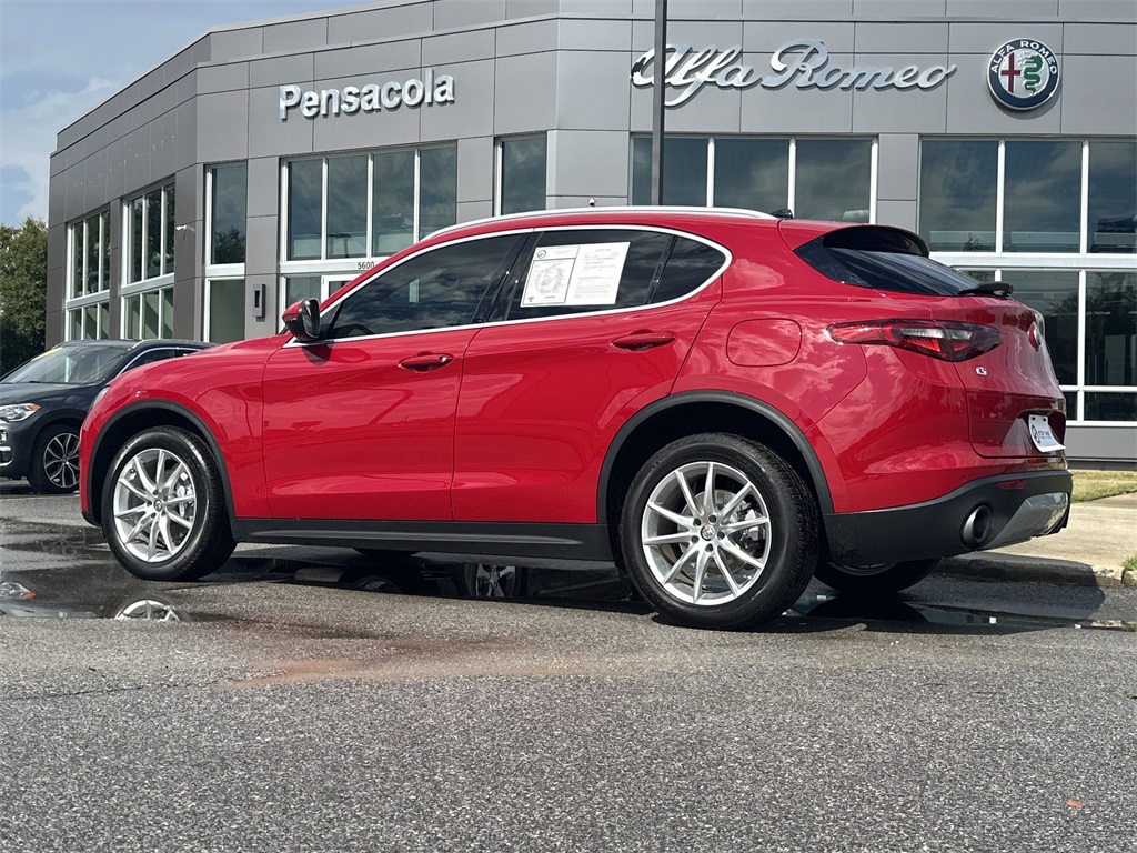 2018 Alfa Romeo Stelvio Ti photo 5