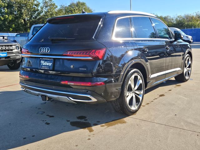 2023 Audi Q7 55 Premium Plus photo 3