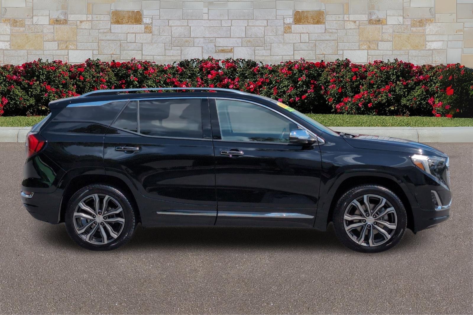 2020 Gmc Terrain Denali photo 2