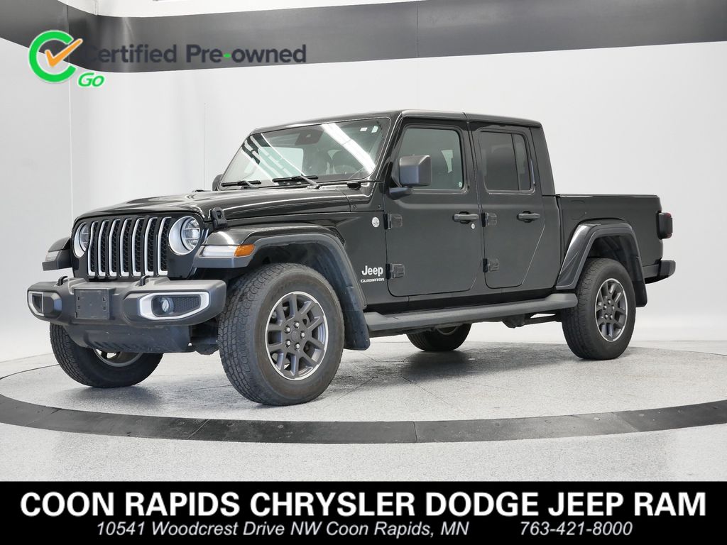 2021 Jeep Gladiator Overland's photo