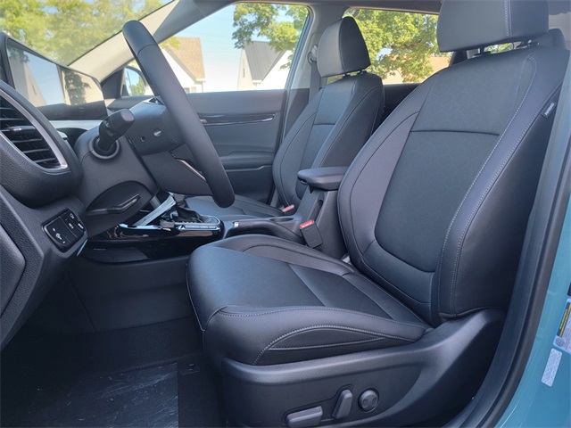 2026 Kia Seltos EX photo 12