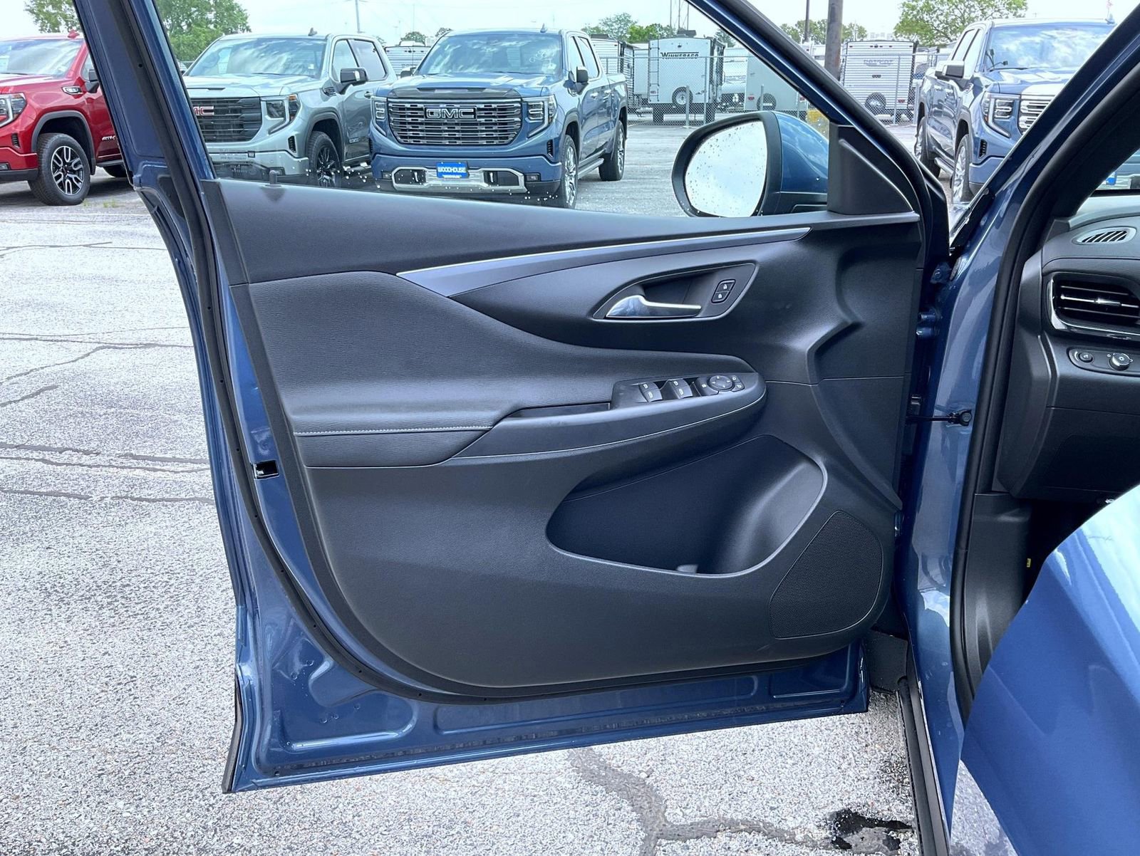 2025 Buick Envista Preferred photo 9