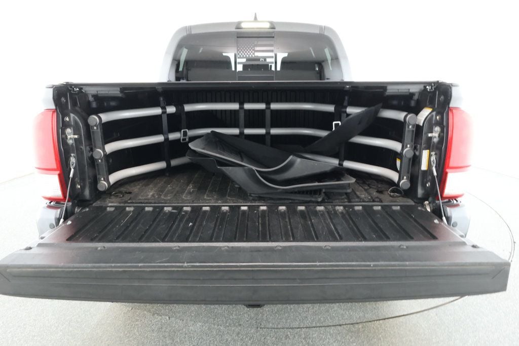 2017 Toyota Tacoma SR5 Sport TRD Pro photo 22
