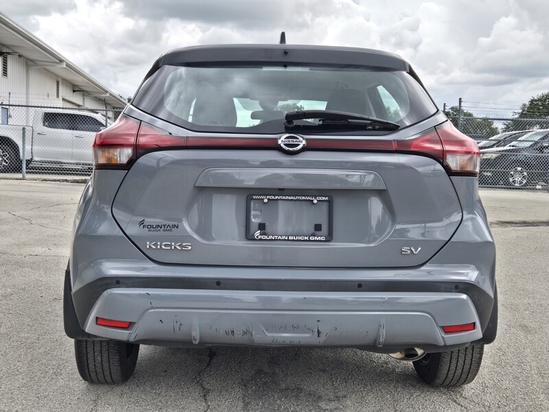 2021 Nissan Kicks SV photo 6