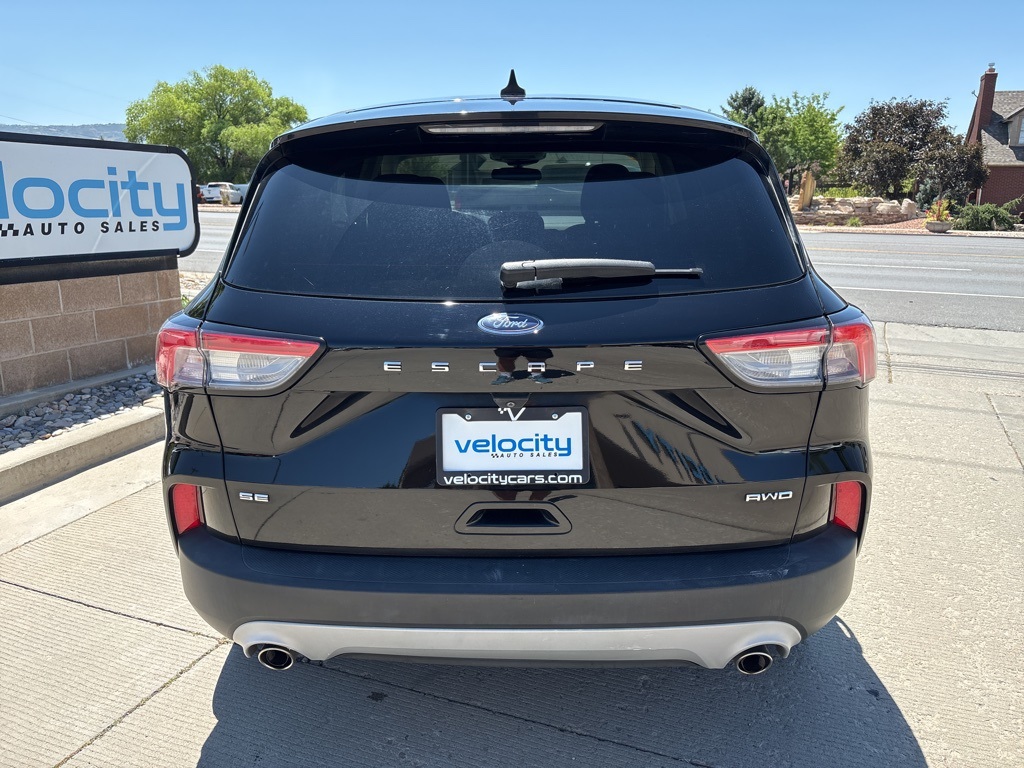 2022 Ford Escape SE photo 5