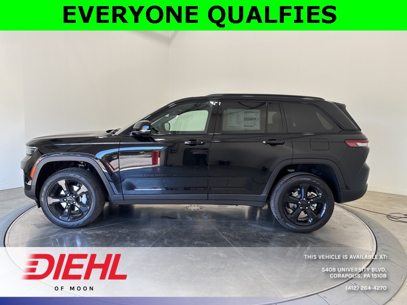 2025 Jeep Grand Cherokee Limited photo 3