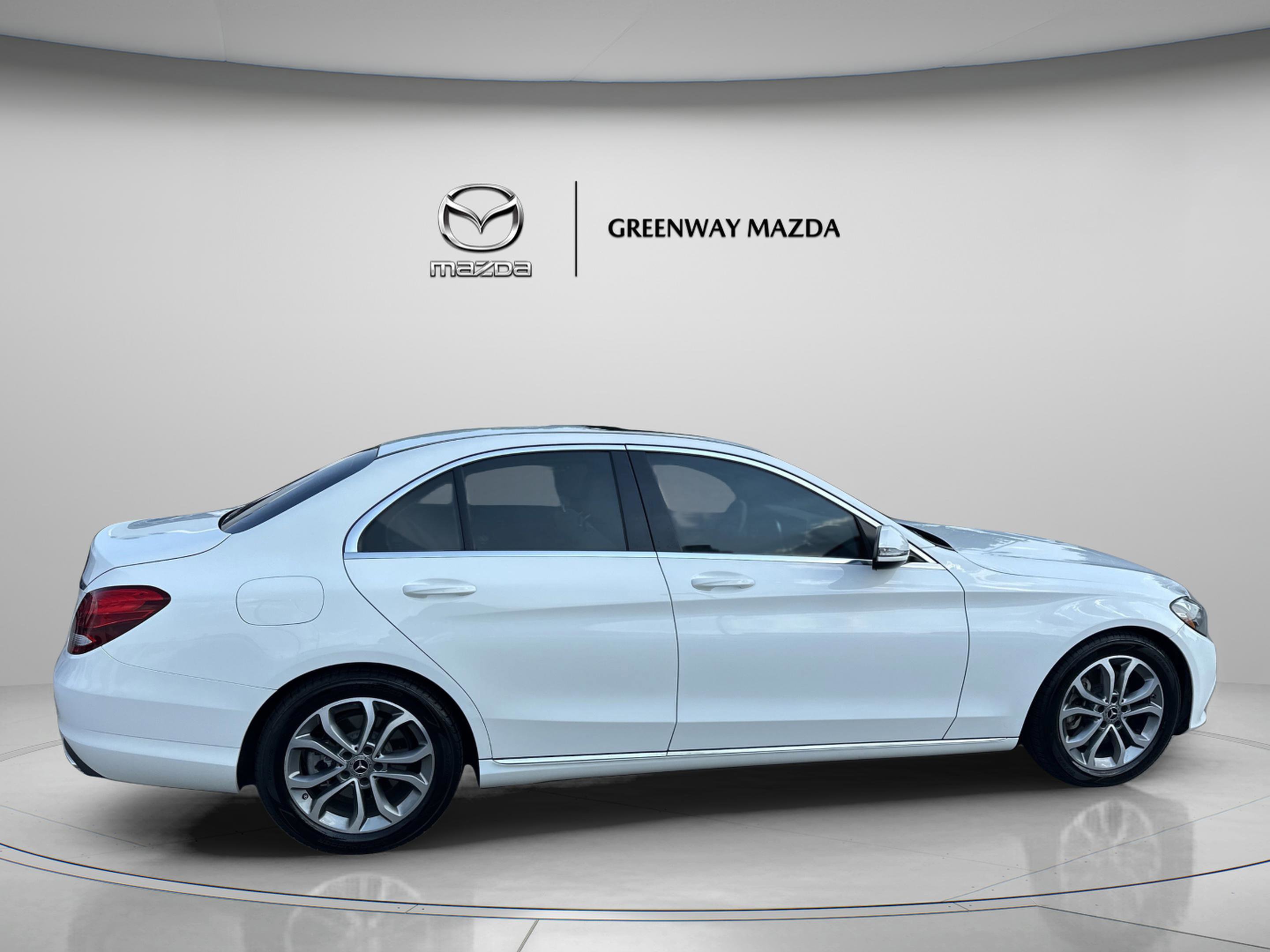2018 Mercedes Benz C 300 photo 8