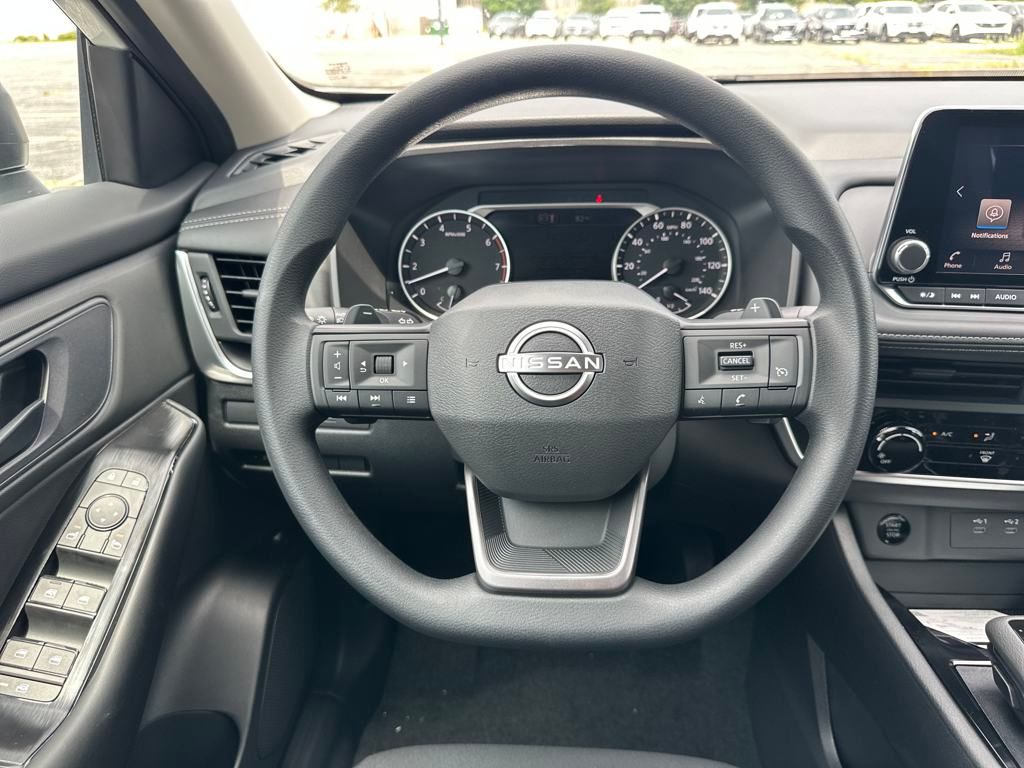 2026 Nissan Rogue S photo 16