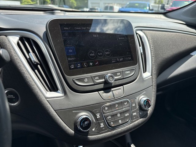 2023 Chevrolet Malibu 1LT photo 12