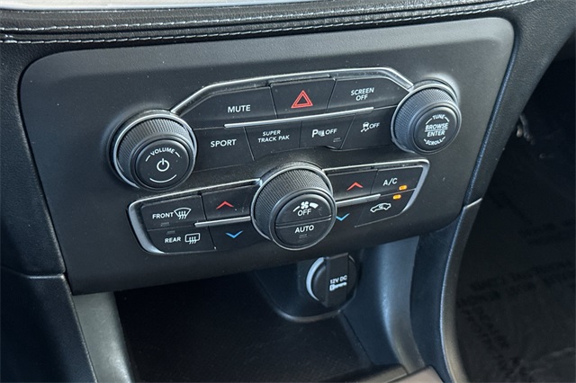 2021 Dodge Charger GT photo 17