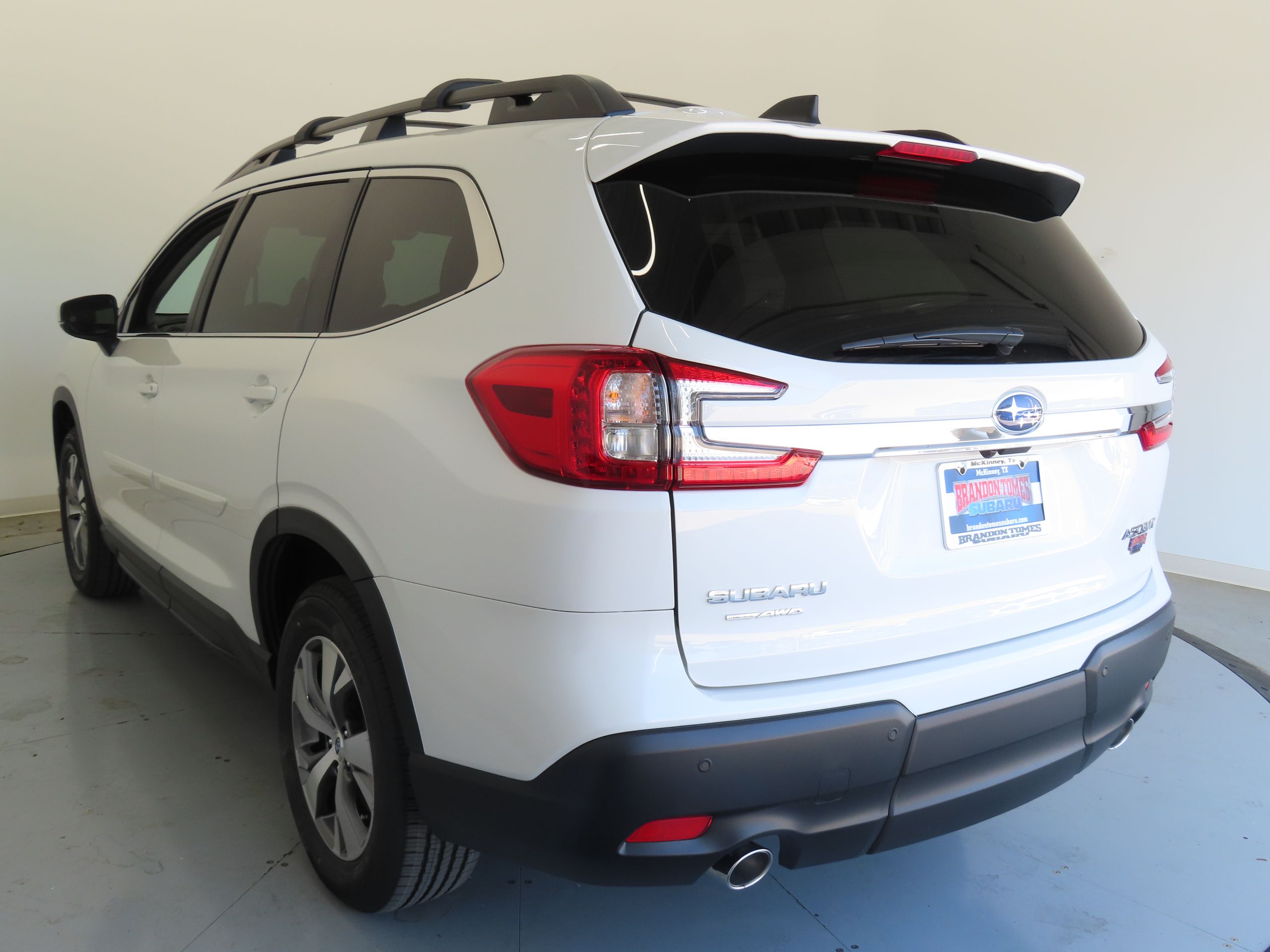 2025 Subaru Ascent Premium photo 5