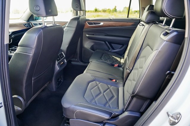 2024 Volkswagen Atlas SE Technology photo 22