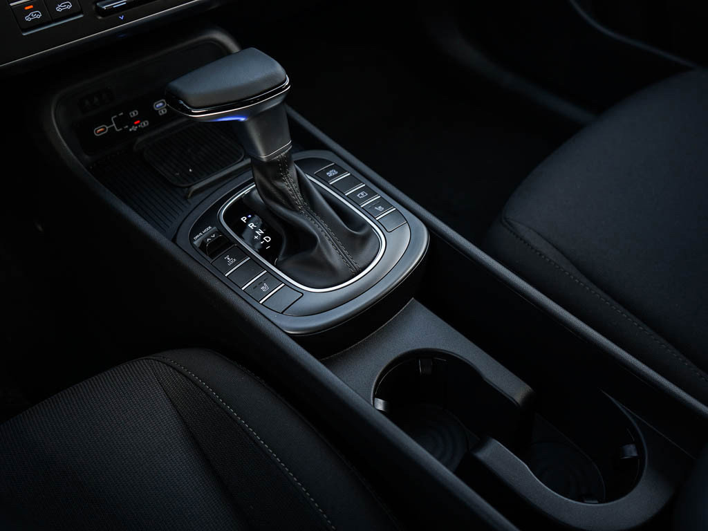 2026 Hyundai Kona SEL photo 23