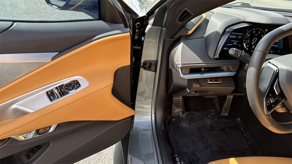 2023 Chevrolet Corvette Stingray 2LT photo 16