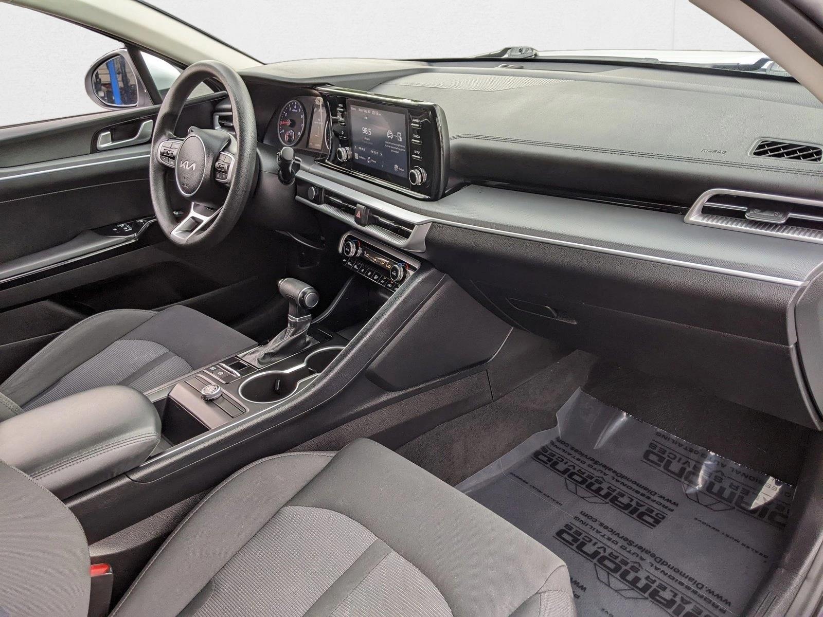 2023 Kia K5 LXS photo 23