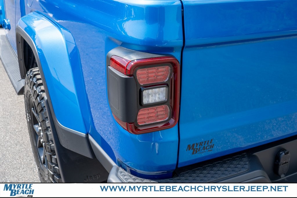 2025 Jeep Gladiator Sport photo 11