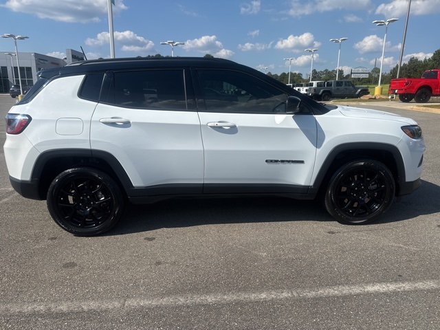 2024 Jeep Compass Latitude photo 5